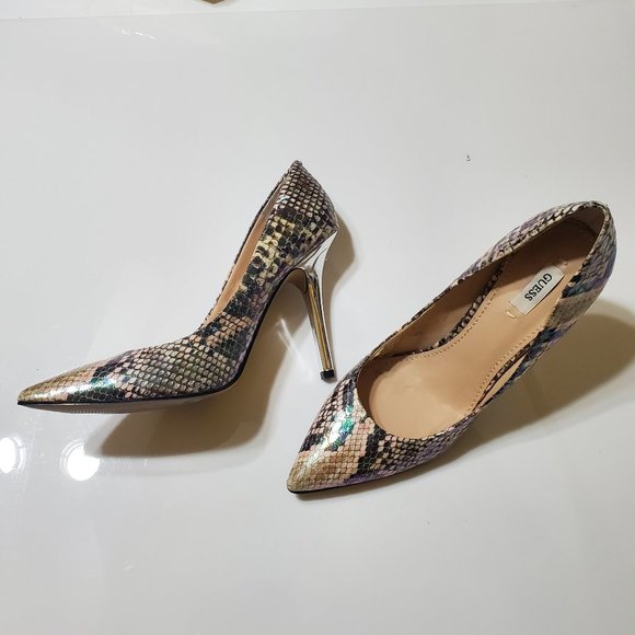 Guess Iridescent Snakeskin Print Stiletto Heels Size 8.5 US - Picture 1 of 16